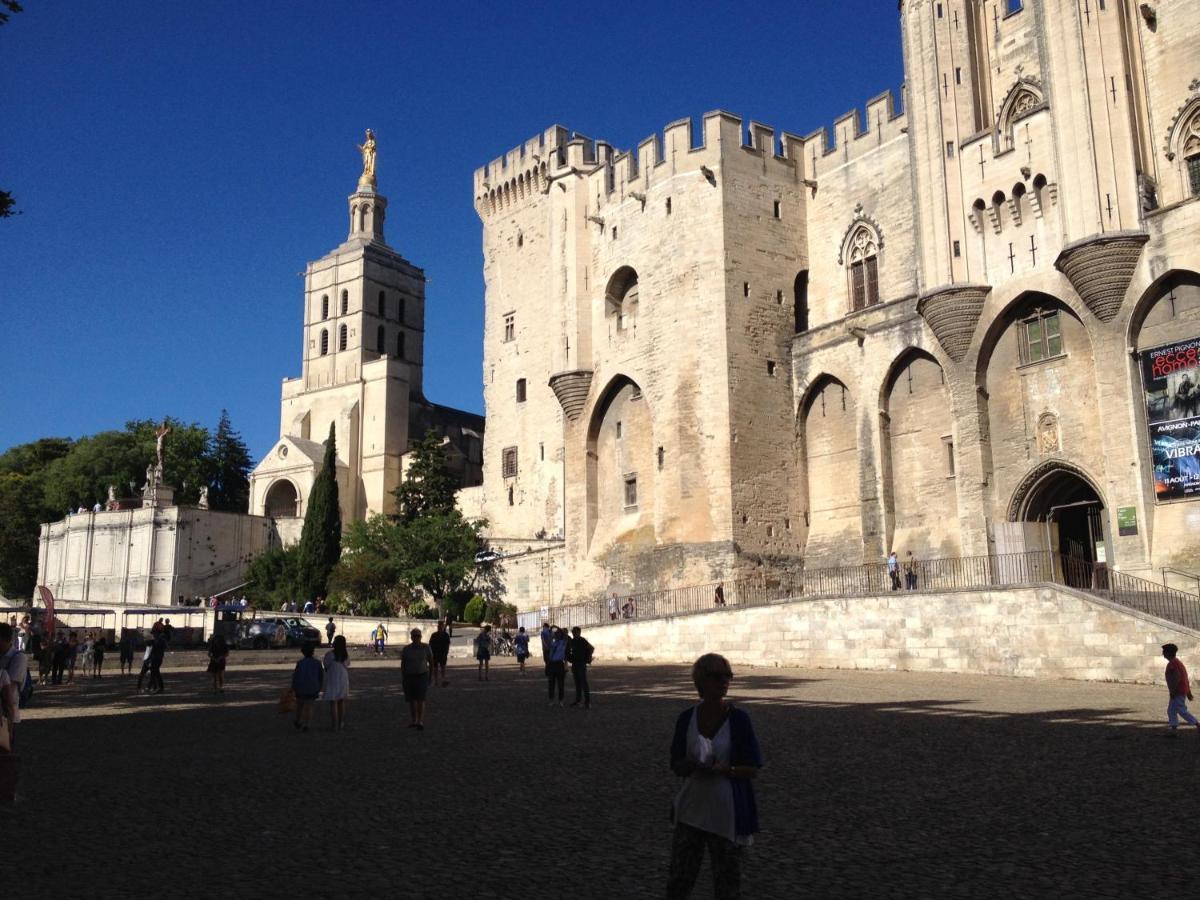En Avignon 30133 Les Angles Διαμέρισμα Les Angles  Εξωτερικό φωτογραφία